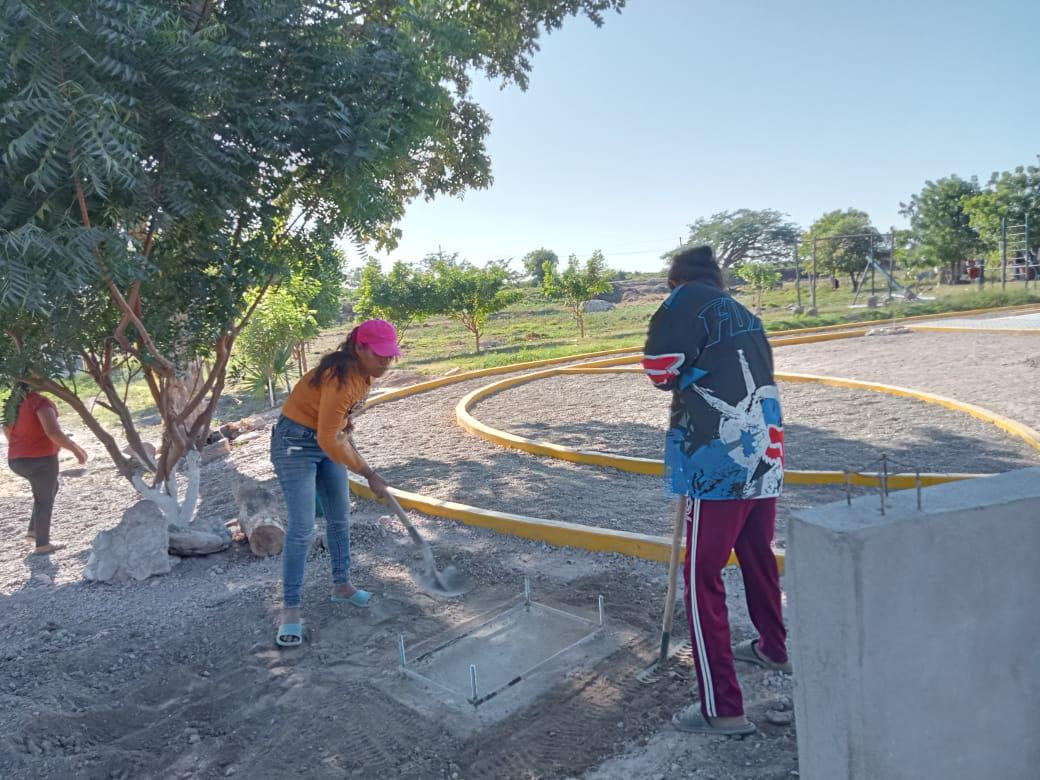 $!Construcción de parque recreativo en avance de un 95% en El Trébol I, en Escuinapa