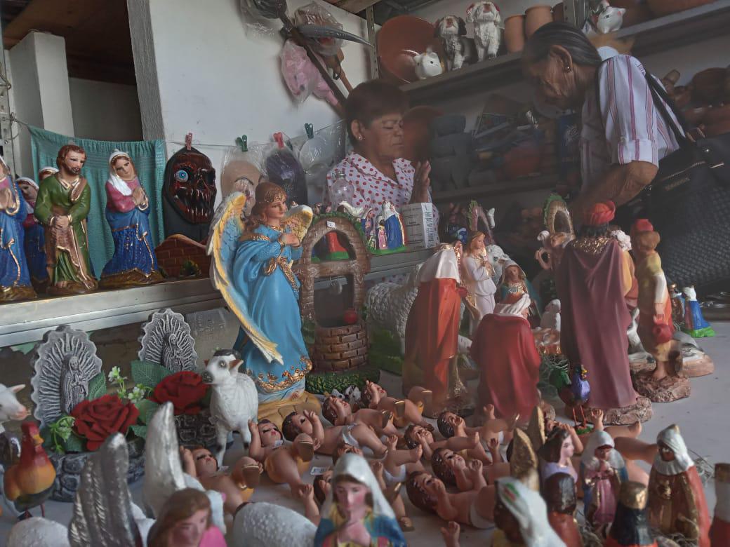 $!Comerciantes aseguran que familias rosarenses mantienen el gusto por el tradicional Nacimiento