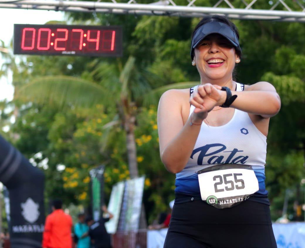 $!Conquistan Aragetze Nava y Diego García la 5KM Premier Mazatlán