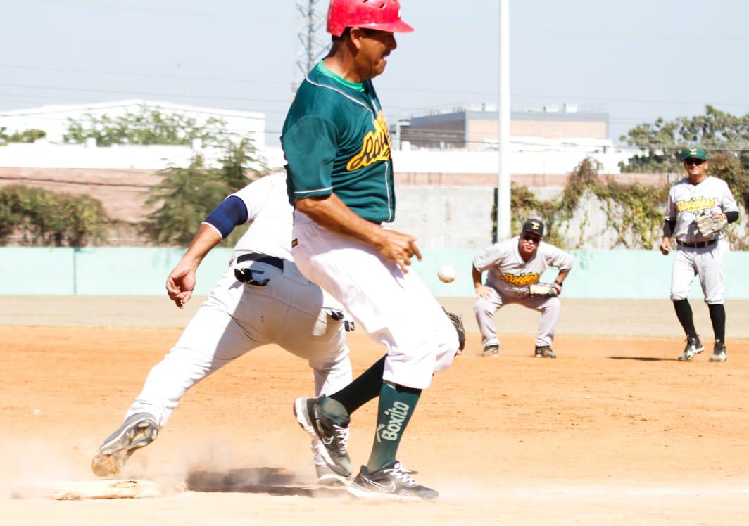 $!Recuerdan a Jesús Flores en partido amistoso de beisbol de ex Raiders