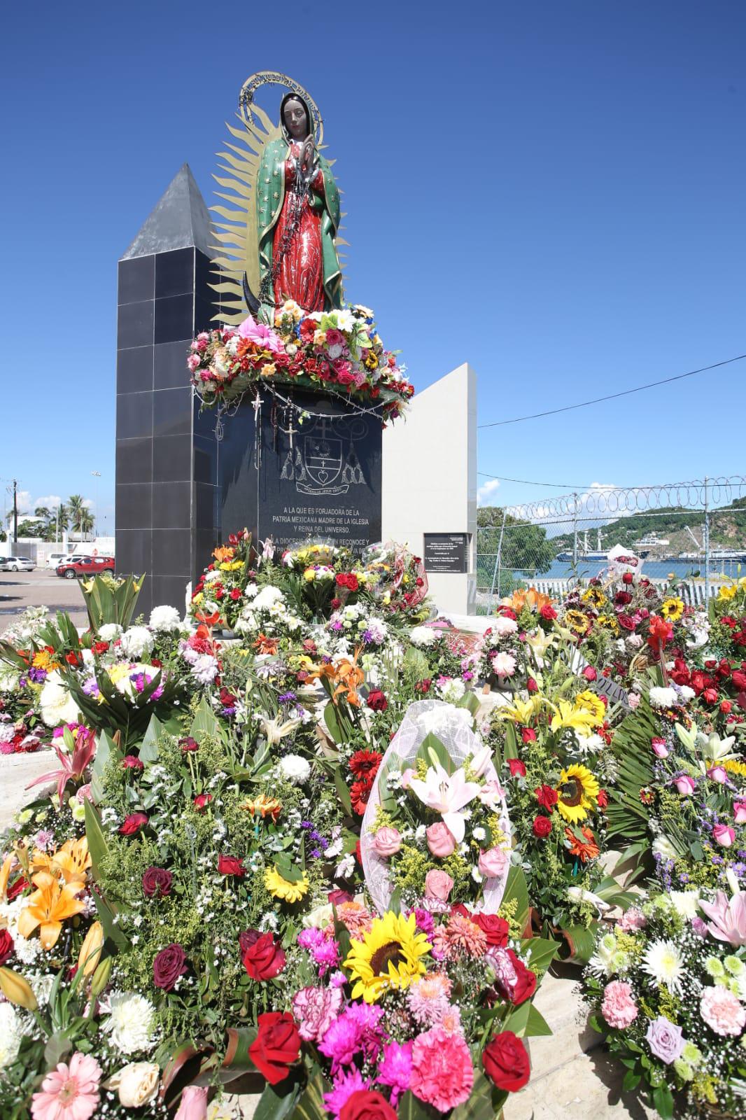 $!Agradecen a la Virgen de La Puntilla el haber protegido a Mazatlán del huracán Orlene