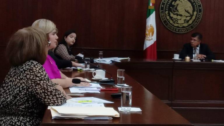 El tema de los índices de inseguridad en Sinaloa fue lo que esta ocasión confrontó al PAS y Morena en el Congreso del Estado.