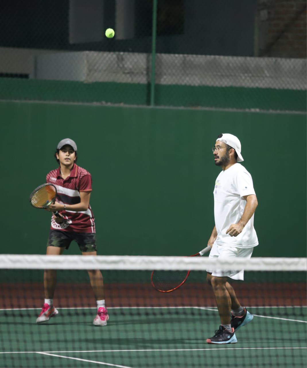 $!Imponen sus raquetas Felipe Miñón y Carlos Gamboa en la ‘Copa Joan’ del Cachoras Tenis Ranch