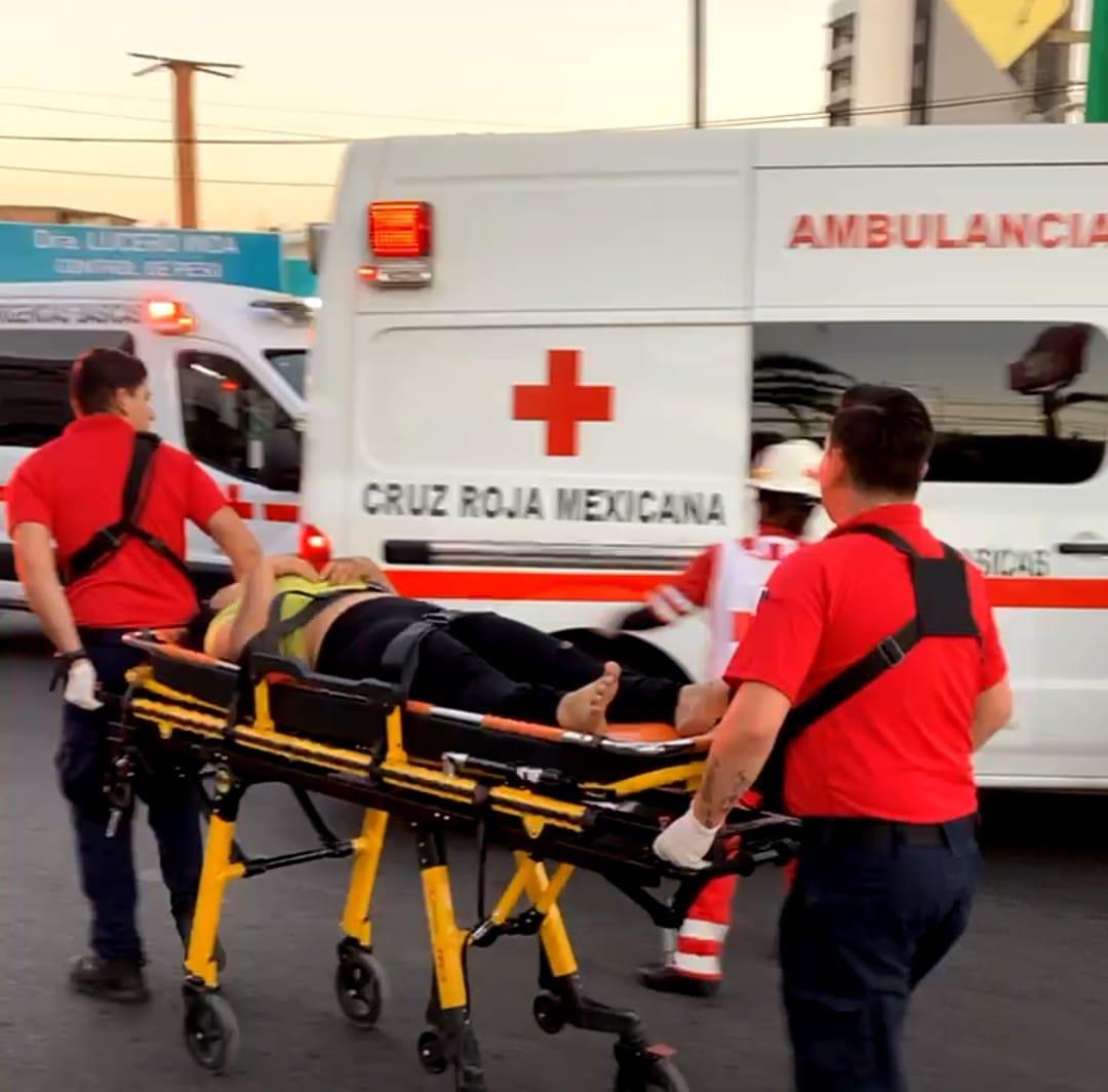 $!Adulto mayor, grave tras ser arrollado por un motociclista en Mazatlán