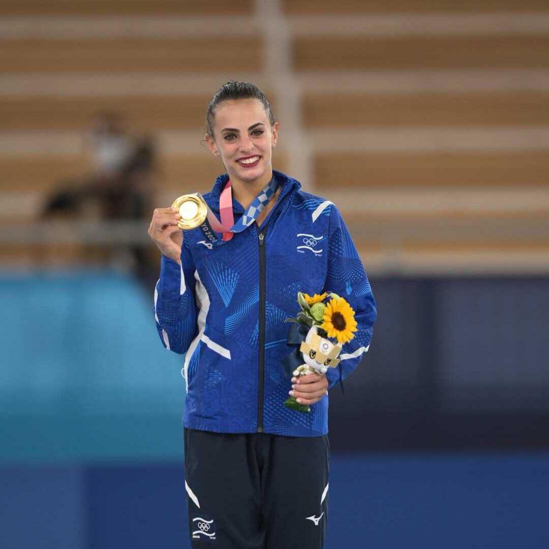 $!Israelí Linoy Ashram gana el concurso completo individual de gimnasia rítmica de Tokio 2020