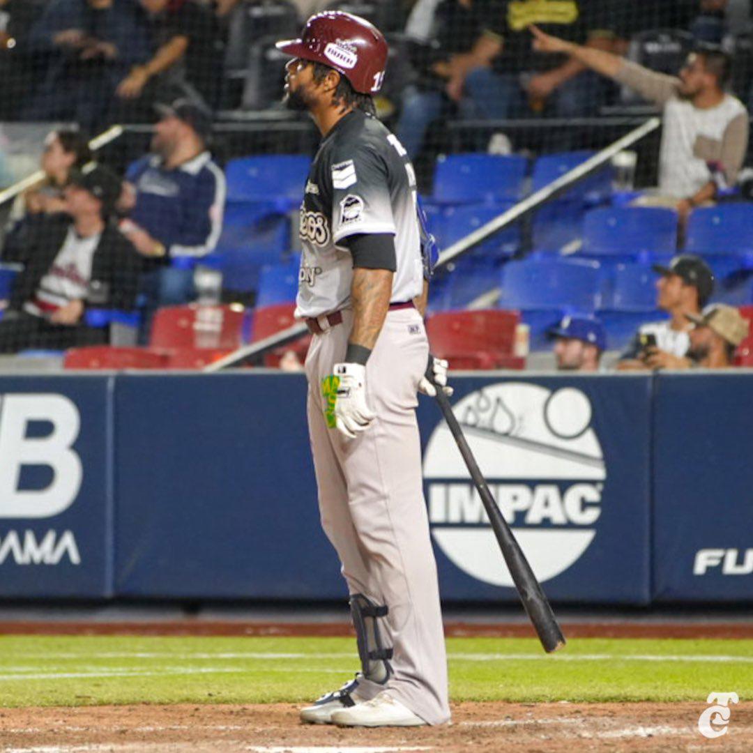 $!Grand slam de Isiah Gilliam rubrica la barrida de Tomateros en Monterrey