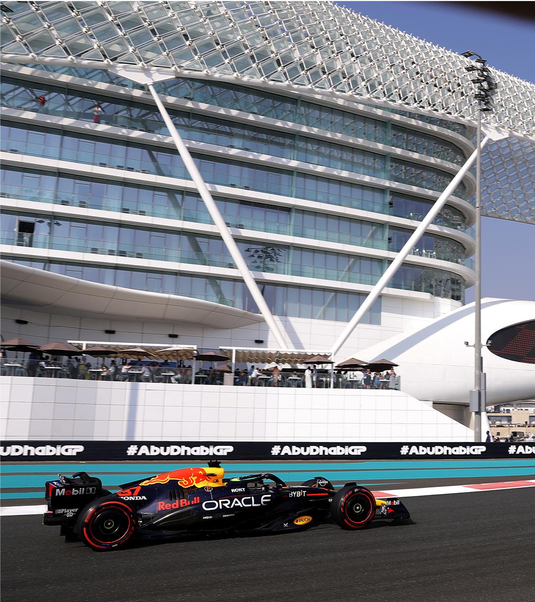 $!Checo Pérez mejor que sus compañeros de Red Bull en prácticas del GP de Abu Dhabi