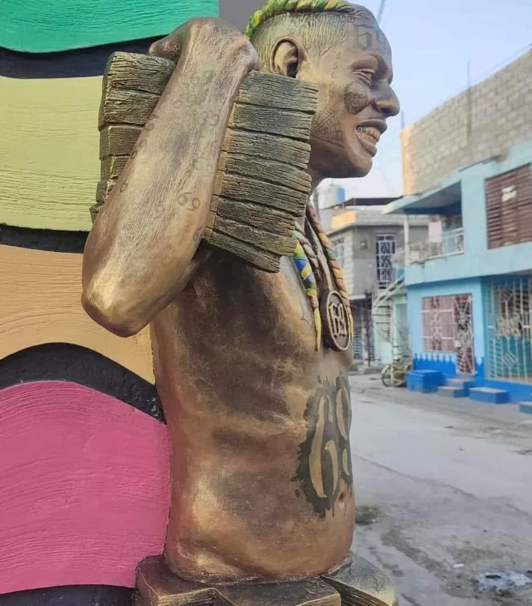 $!Crean escultura de Tekashi 6ix9ine en Cuba y causa polémica