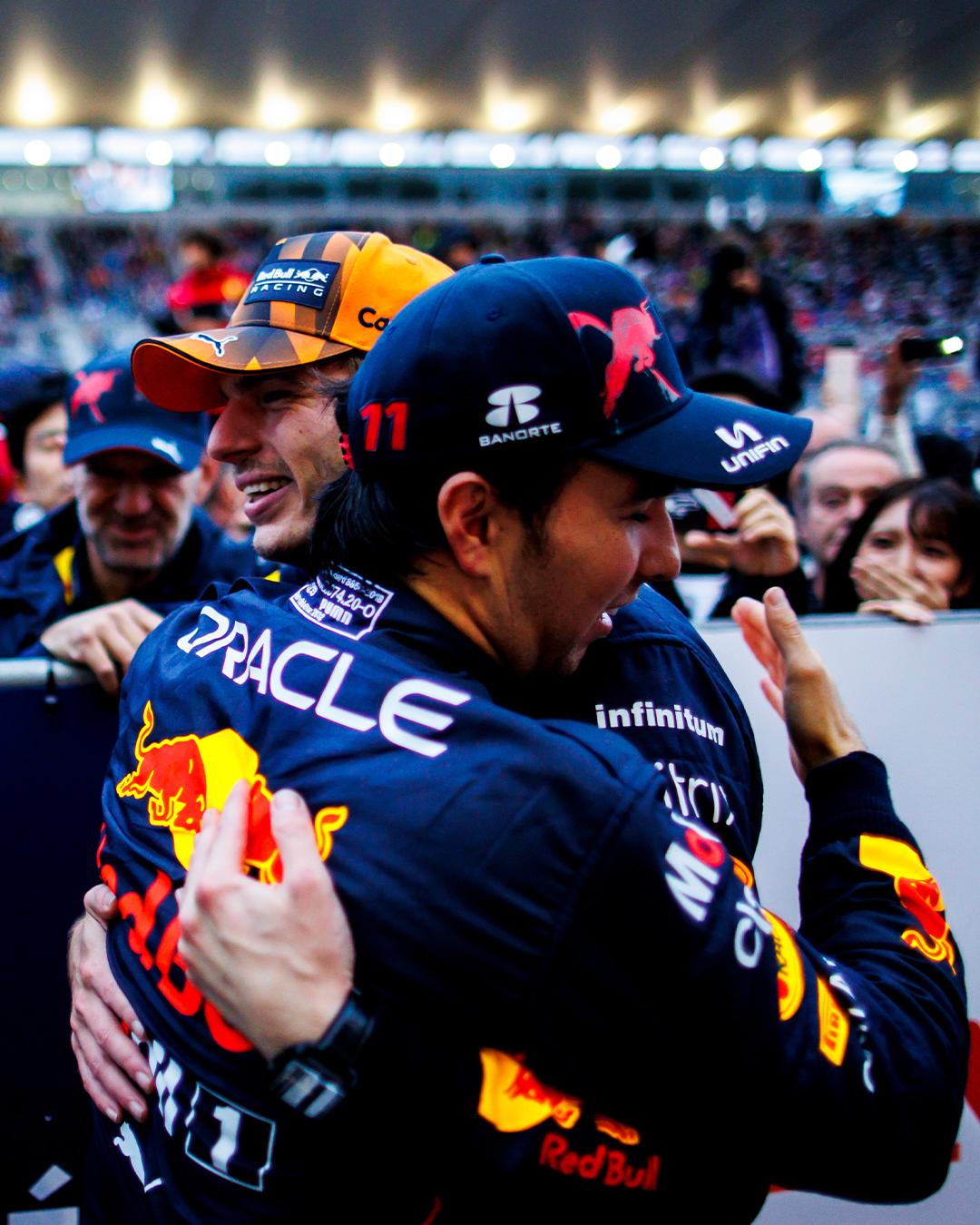 $!Checo Pérez es segundo en GP de Japón; Verstappen gana y revalida título en Fórmula 1