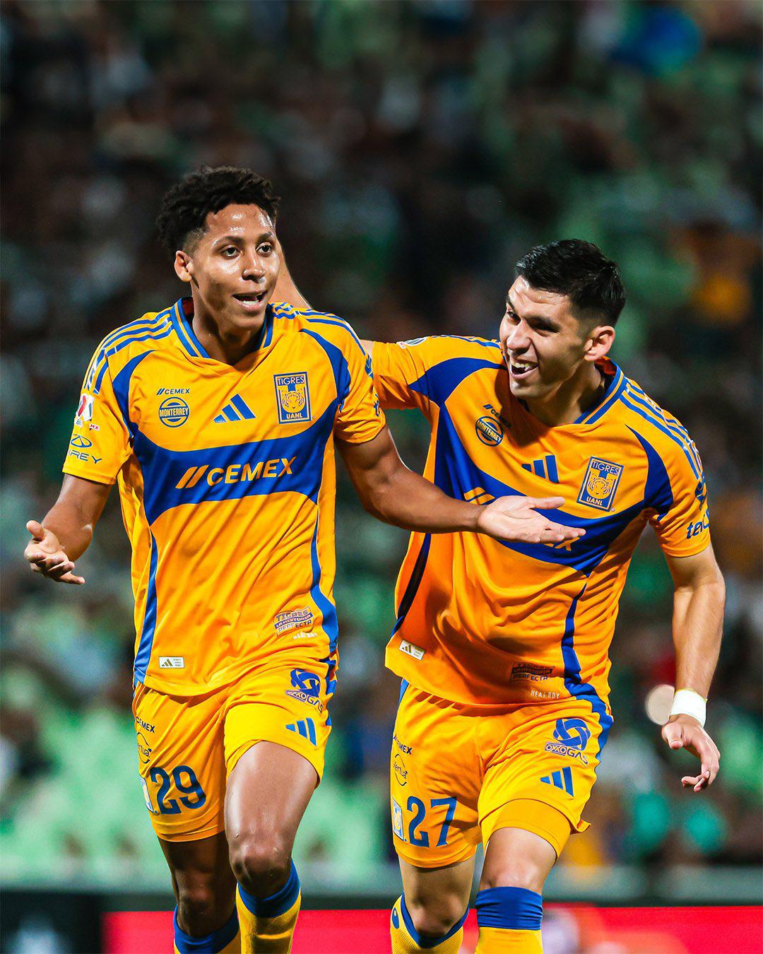 $!Tigres propina duro zarpazo a Santos en la Comarca