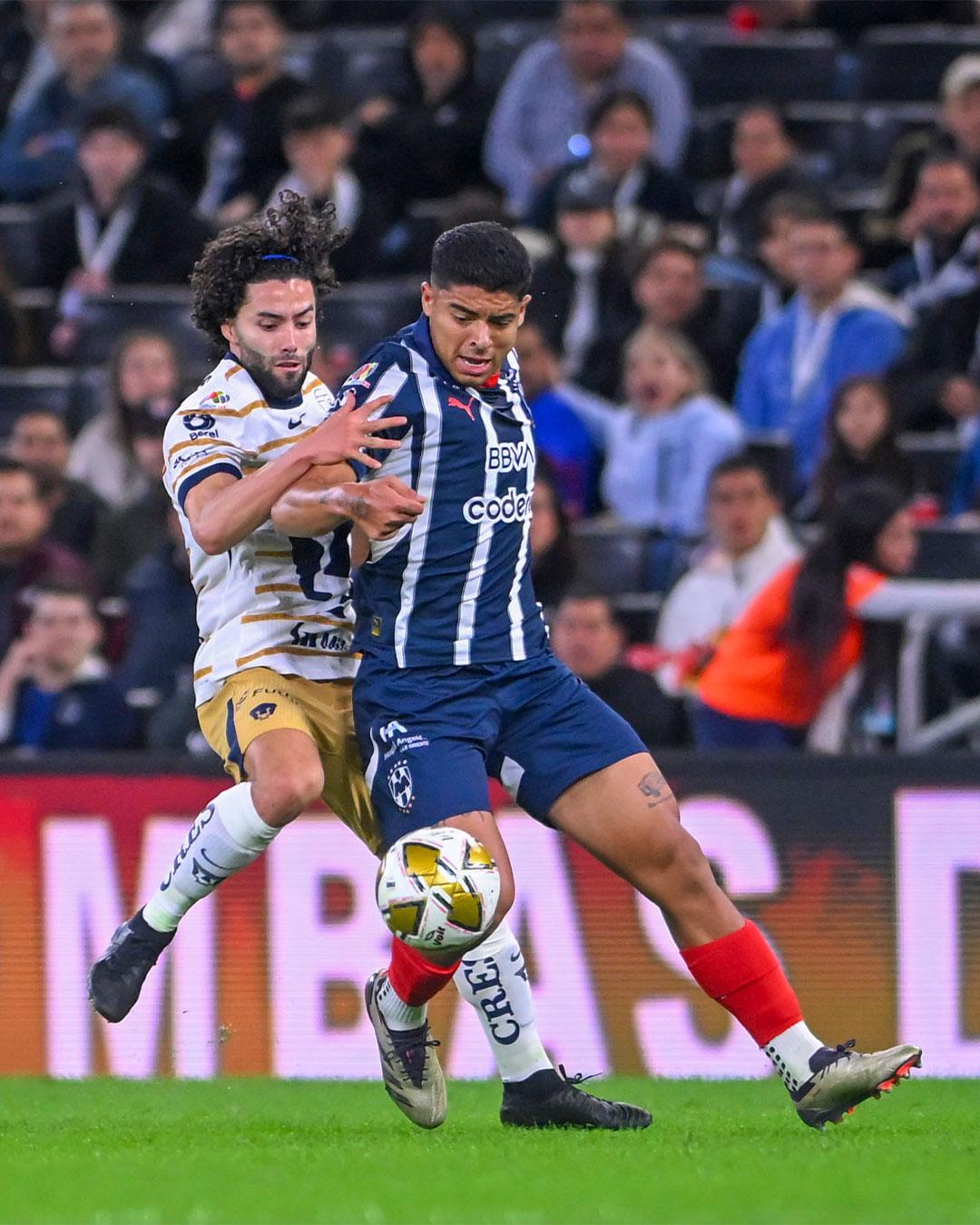 $!Rayados vence a Pumas con gol de Sergio Canales