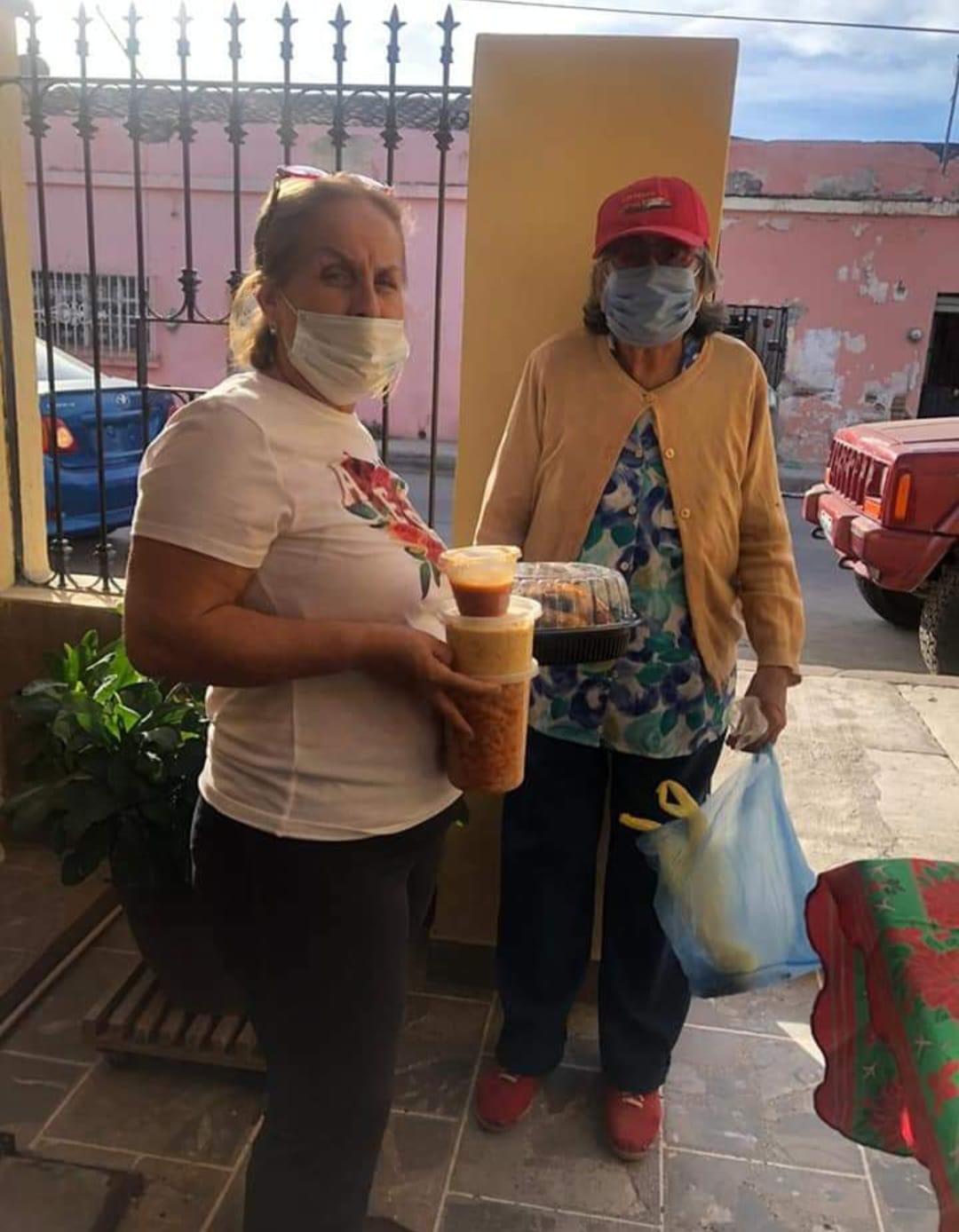 $!María Josefina encontró la misión de su vida: regalar cenas de Navidad