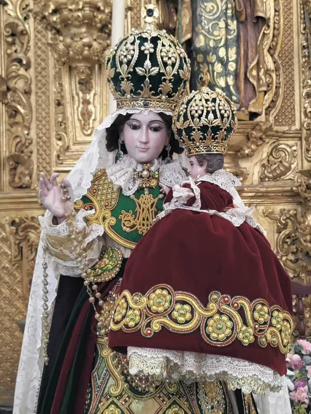 $!Regalan un nuevo vestido a Nuestra Señora del Rosario