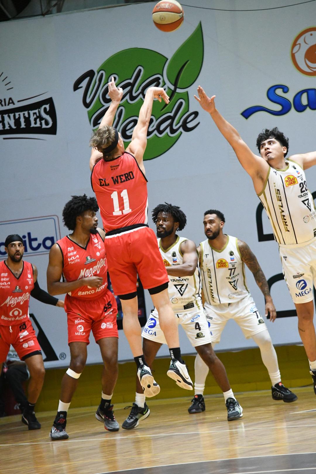 $!Venados Basketball cae ante Frayles de Guasave, pese a 50 puntos de Ledbetter