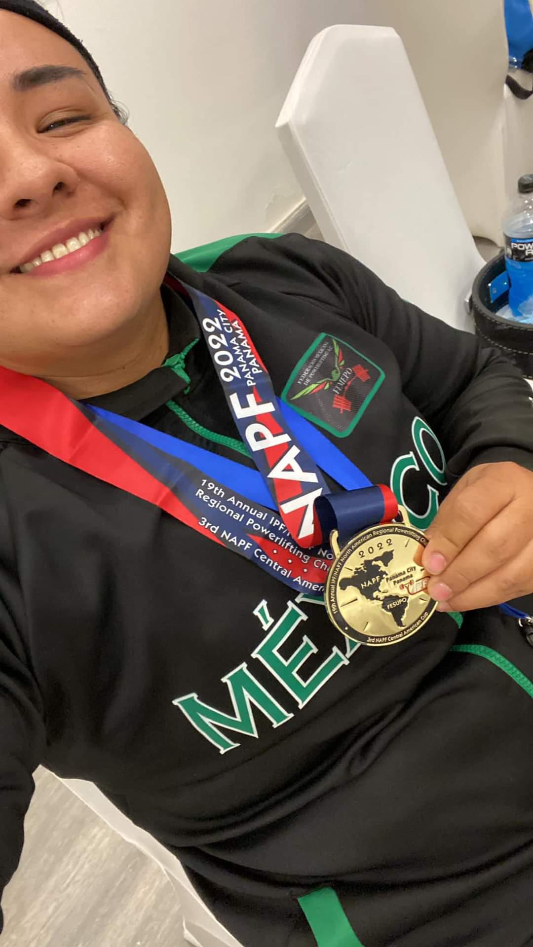 $!Mazatleca Maytia Millán impone récord en Campeonato Norteamericano de Powerlifting