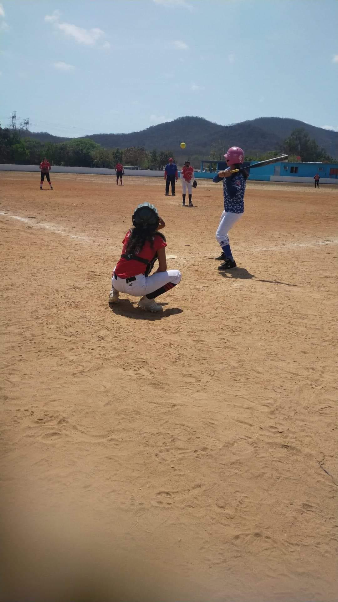 $!Yankees se coronan en la Liga de Softbol Femenil de Tercera Fuerza del Chololos