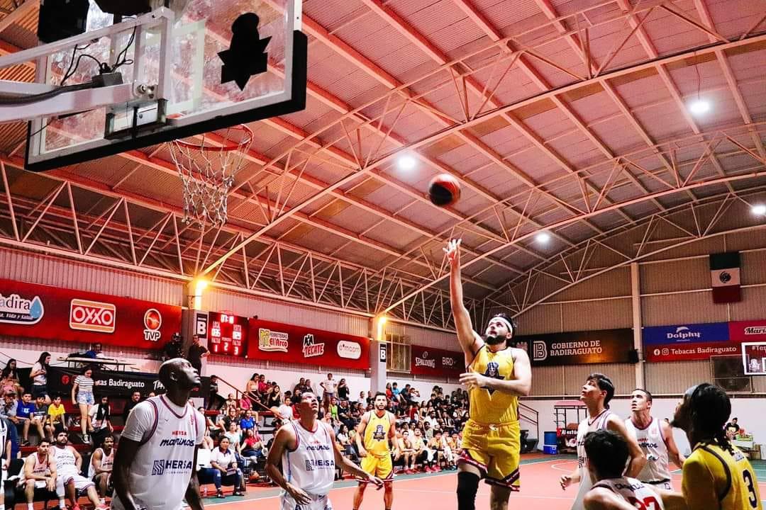 $!Marinos Basketball vuelve a caer en gira, ahora en Badiraguato