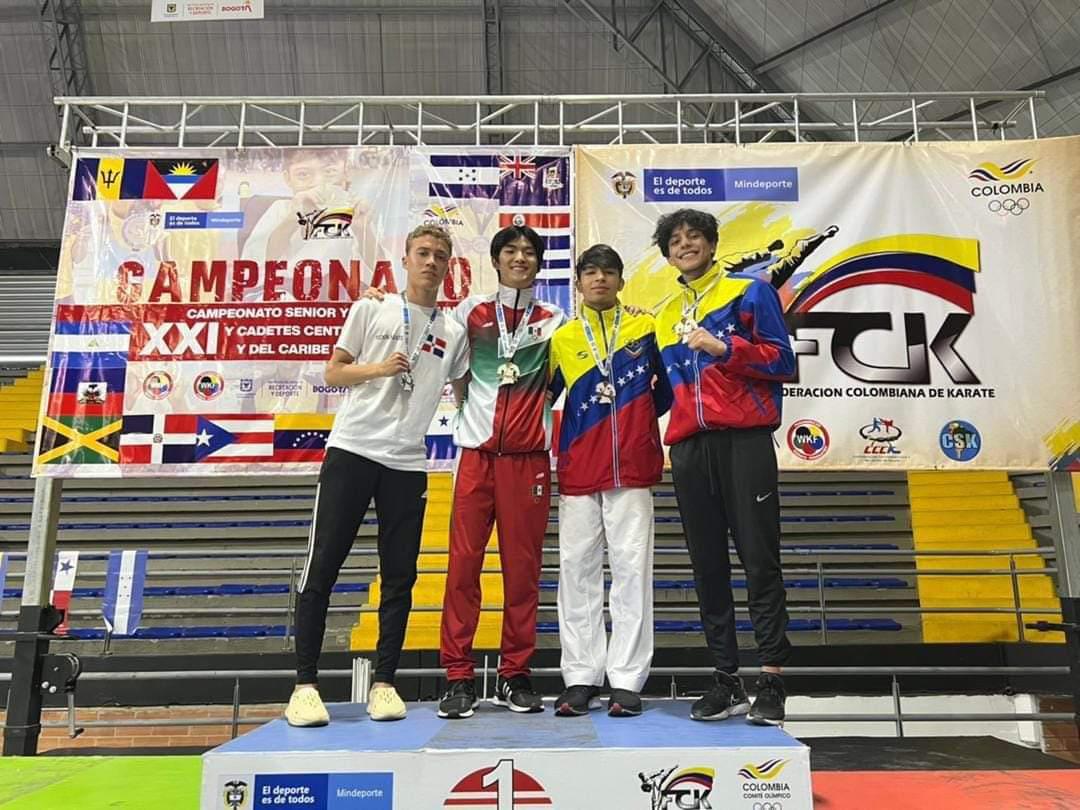 $!Karatecas mazatlecos conquistan tres medallas en Centroamericano, en Colombia