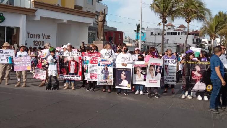 Está por iniciar la marcha del 8M en Mazatlán.