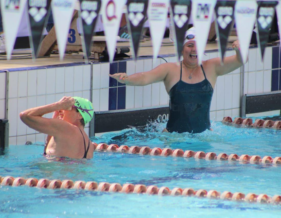 $!Mazatlecos vuelven a subir al podio, en Nacional Máster de Natación