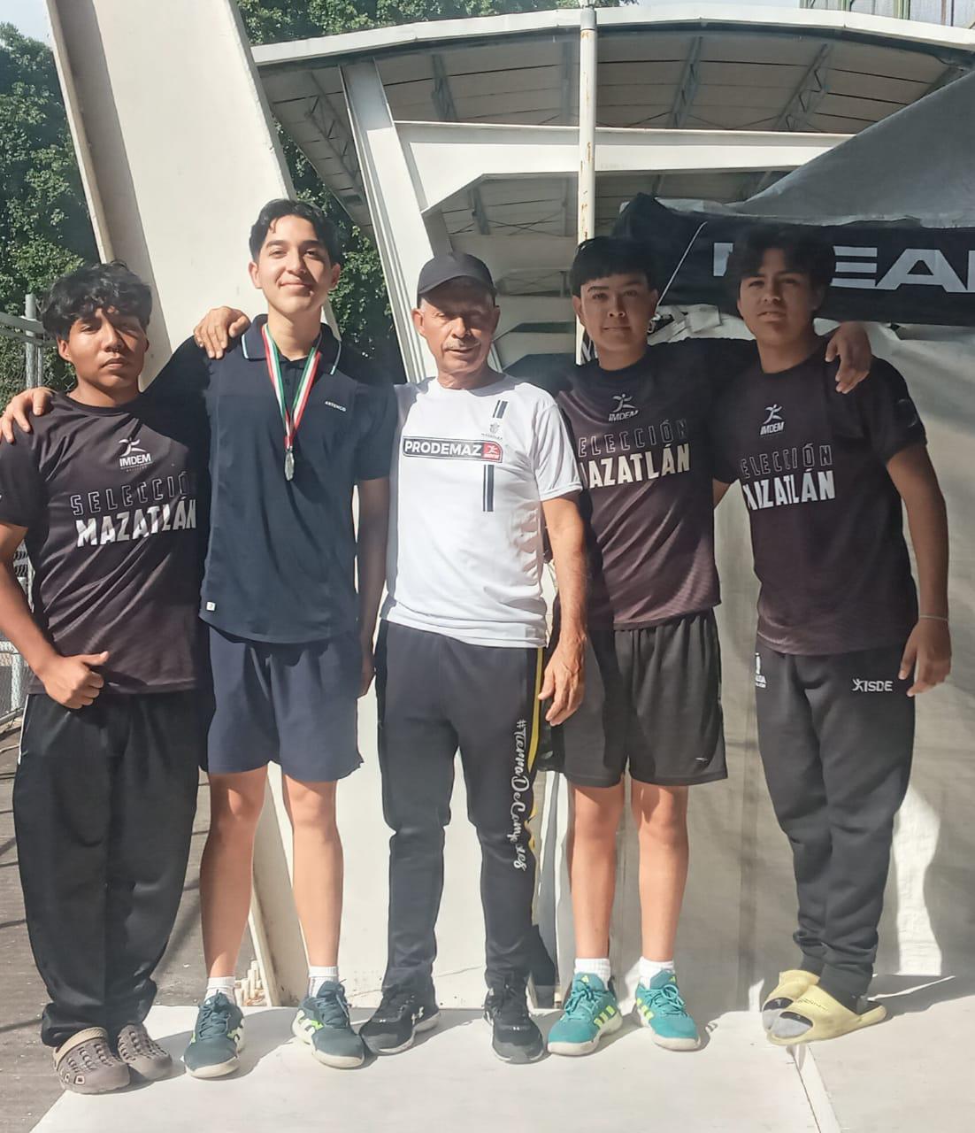 $!Pelotaris mazatlecos destacan en el Nacional de Frontenis realizado en Nayarit