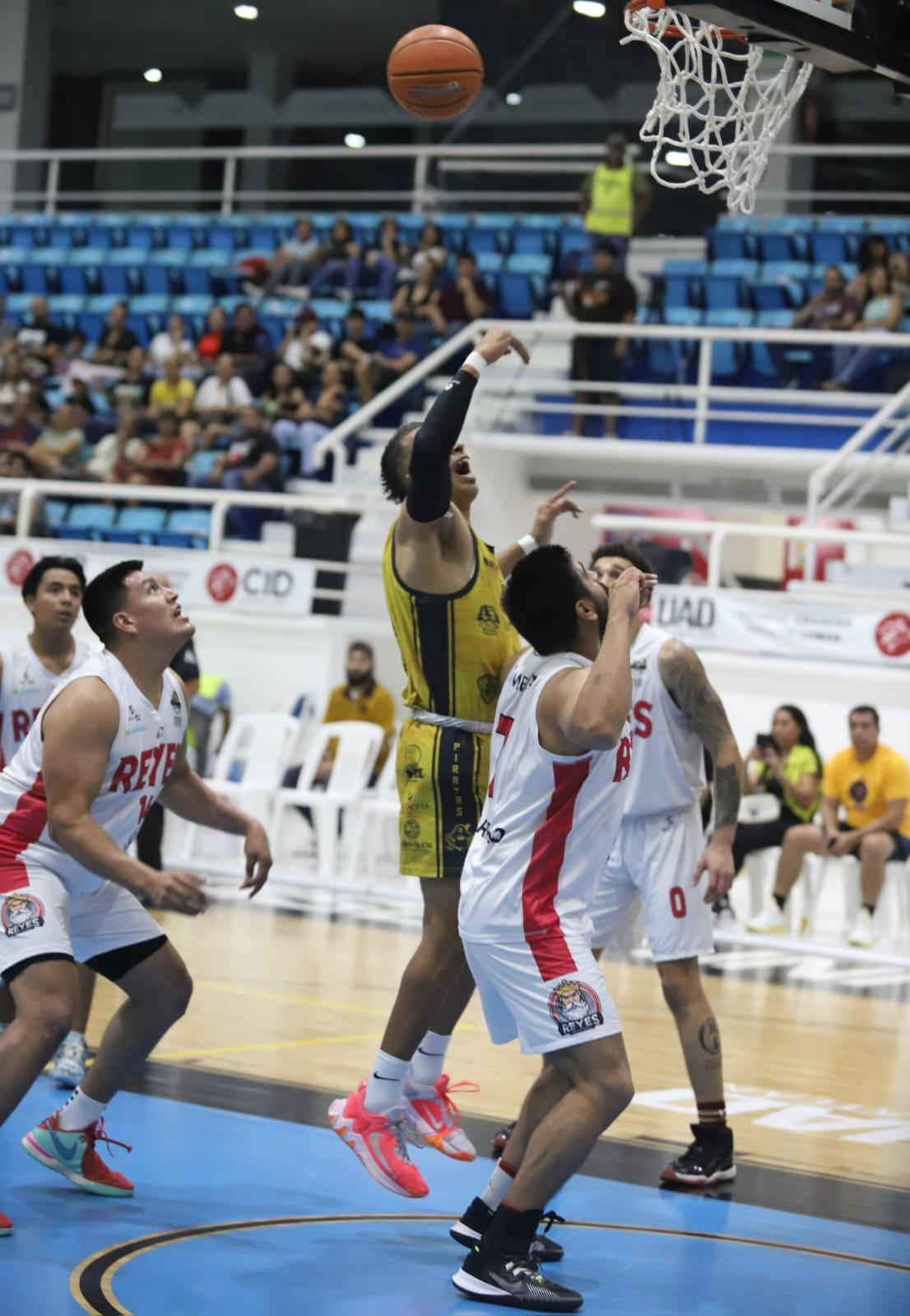 $!Piratas Basketball se despide con derrota; solo logra un triunfo en la campaña