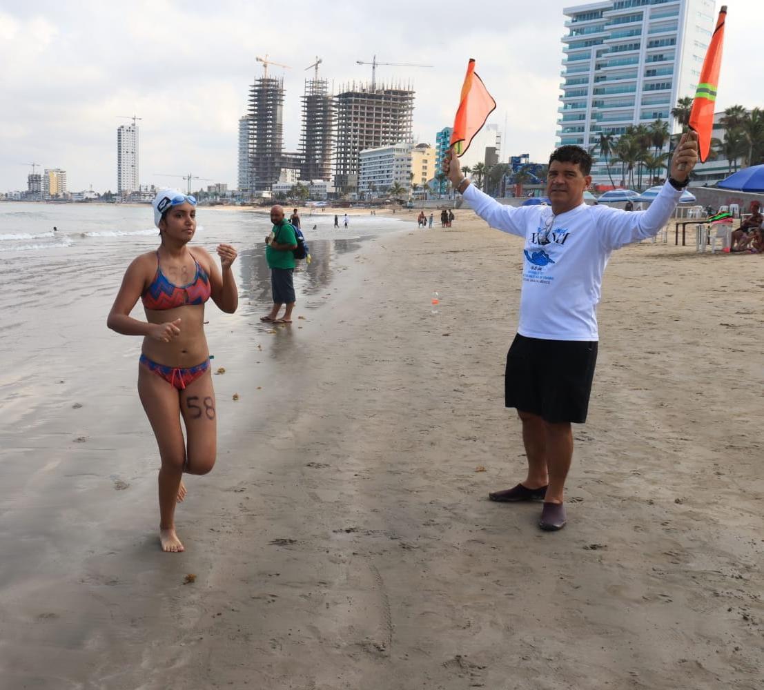 $!Escualos de Coahuila, Durango y Sinaloa se hermanan en Sexta Travesía Puntuable de Natación