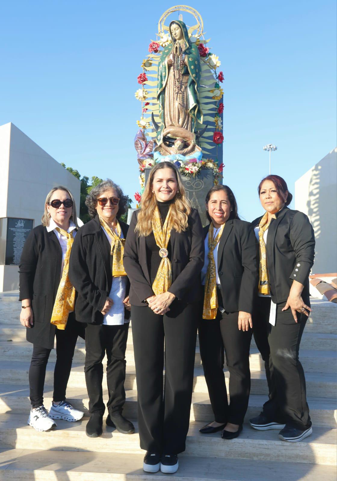 $!Elva Aguirre, Lupita Huerta, Imelda Morales de Chicuate, Mariana Gamboa y Zobeida Félix, integrantes del Comité de Damas de Anspac Mazatlán.