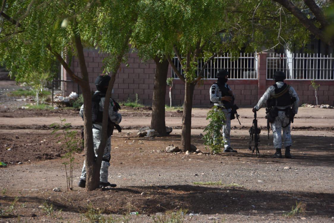 $!Suman 9 horas de operativo en Sánchez Celis, Eldorado; hay niños desaparecidos y personas sin vida