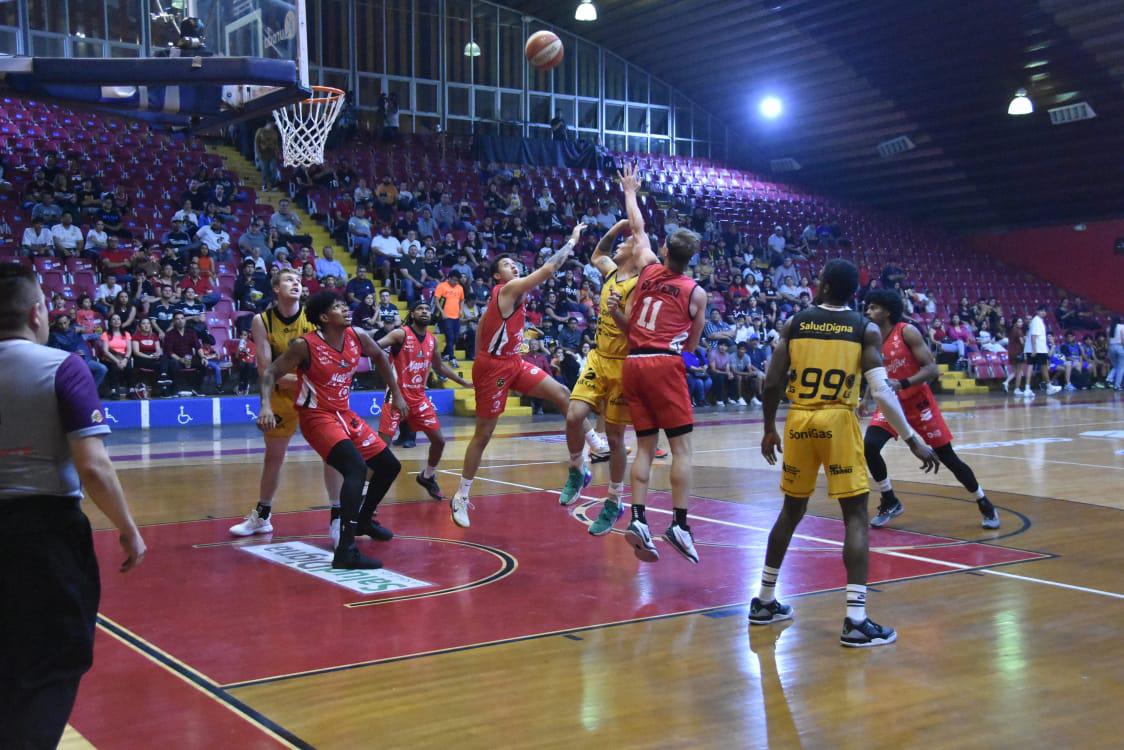 $!Venados Basketball toma revancha de Caballeros de Culiacán