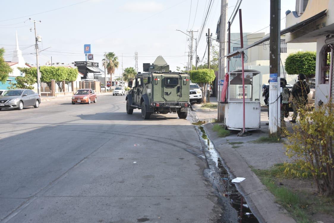 $!Fuerzas federales cercan propiedad en Infonavit Barrancos, en Culiacán