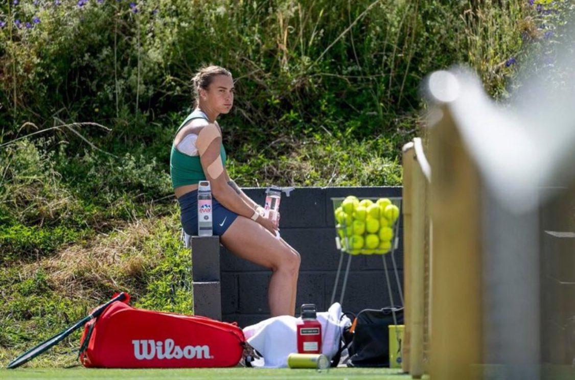 $!Carlos Alcaraz se emplea a fondo en su estreno en Wimbledon