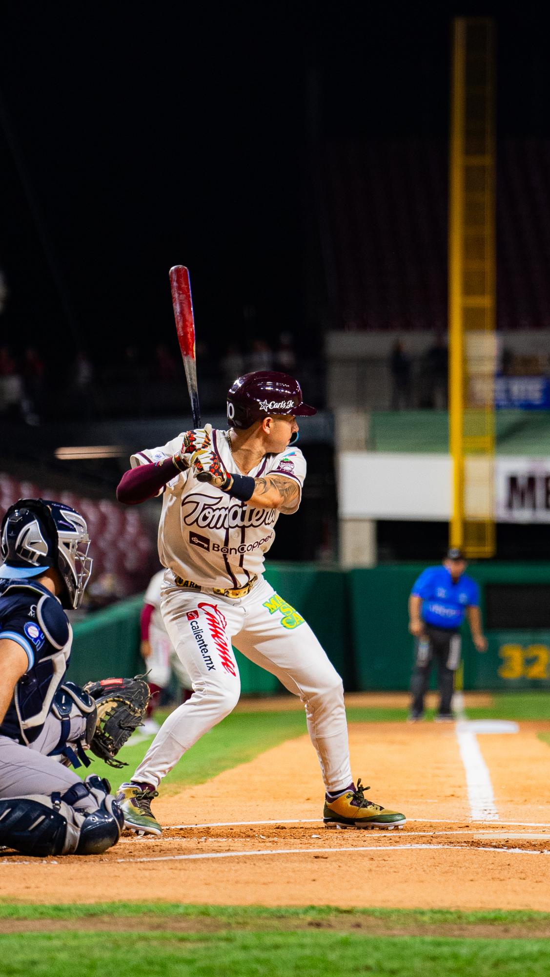 $!Grand slam de Joey Meneses mantiene a Tomateros en la cima de la LMP