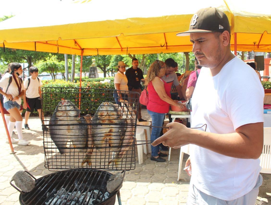 $!Celebra El Rosario el Día Mundial de la Alimentación con demostración de platillos de la región