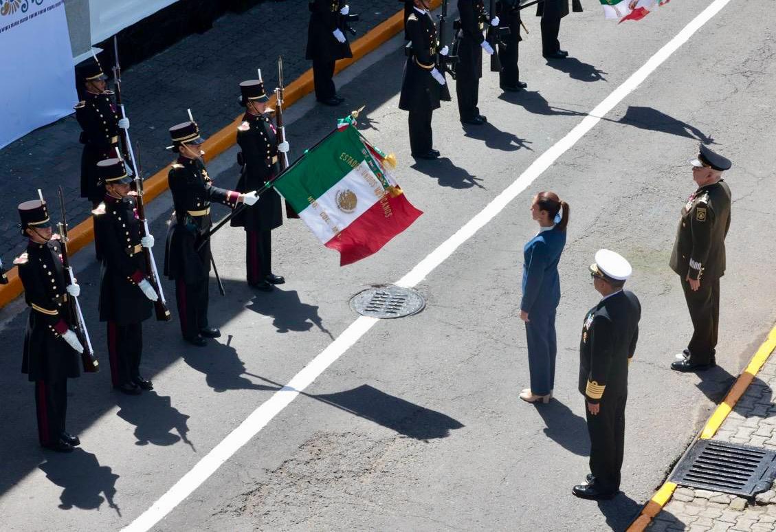 $!Fuerzas Armadas saludan a Claudia Sheinbaum, su primera Comandanta Suprema