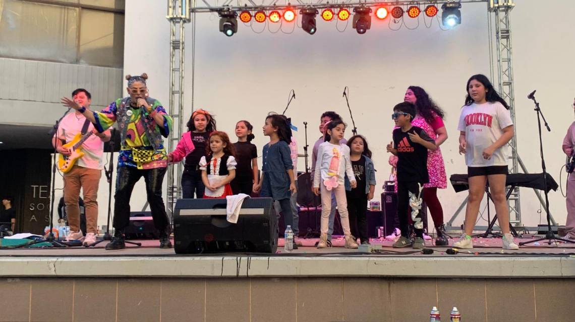 El grupo Pistache cantó rock para niños.