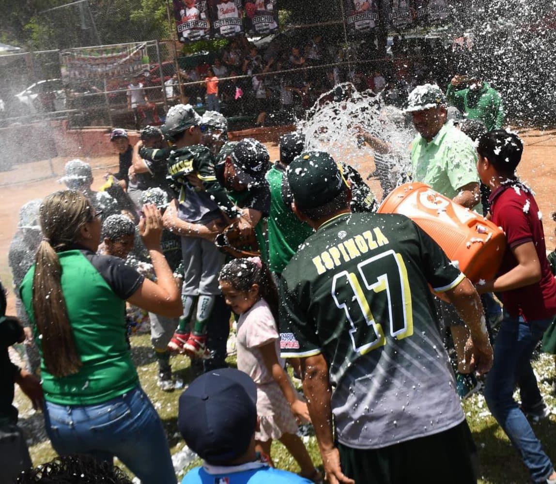 $!La Liga Ahome Verde se lleva el título del Nacional de Ligas de la categoría Pingüica