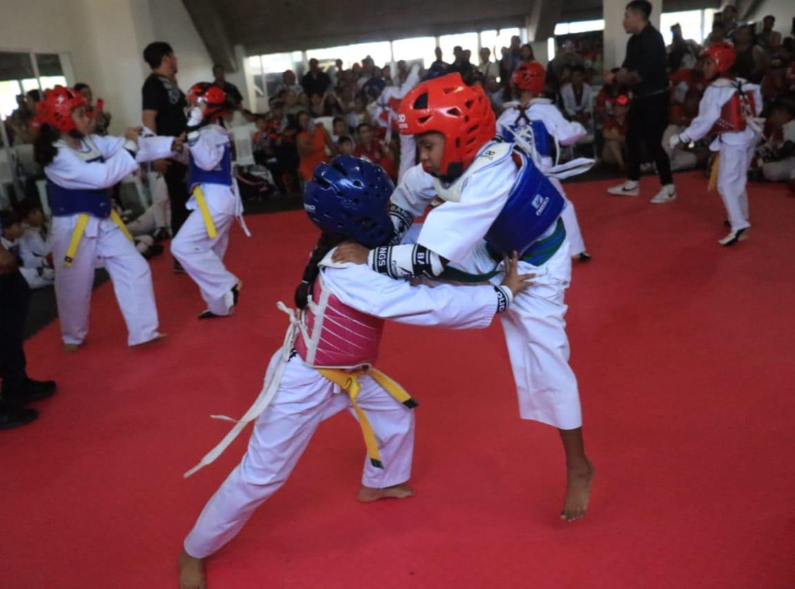 $!Mazatlán reúne a los mejores taekwondoínes de Coahuila y Sinaloa en topes de preparación