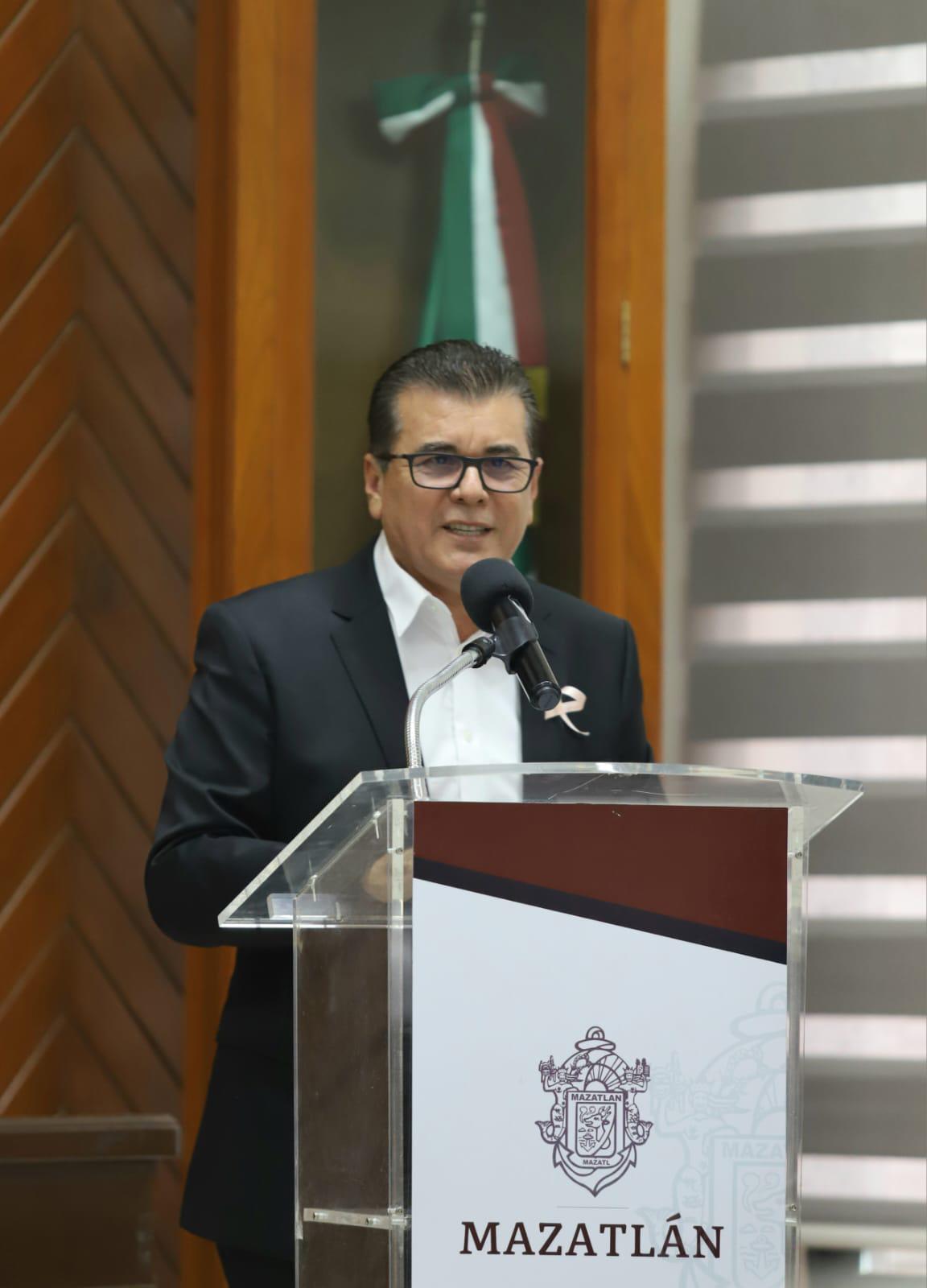 $!Alcalde de Mazatlán presenta su último Informe de Gobierno ante regidores