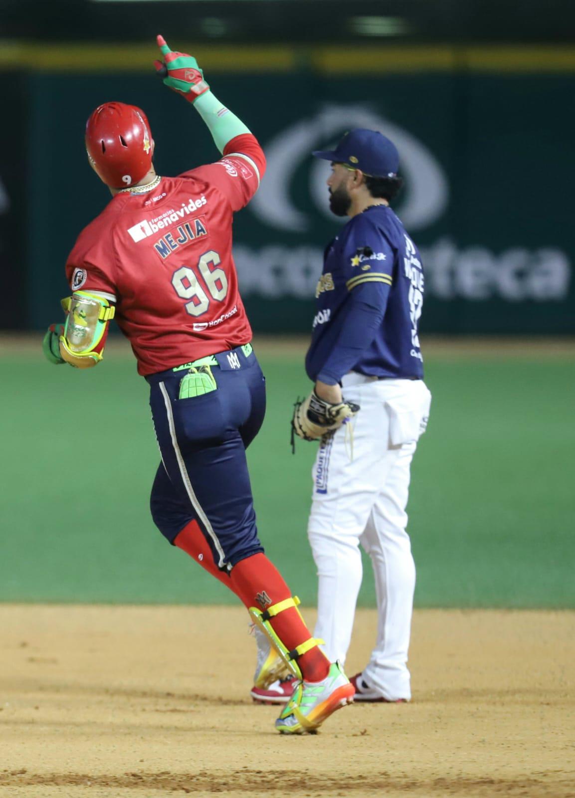 $!Mexicali se lleva la serie ante Venados en un choque que vio hasta 18 carreras