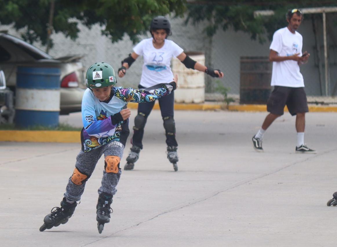 $!Regresan protagonismo al patinaje en línea en Mazatlán