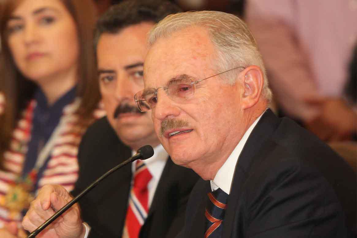 $!Francisco Labastida Ochoa, el ‘piloto’ de la planta de amoniaco