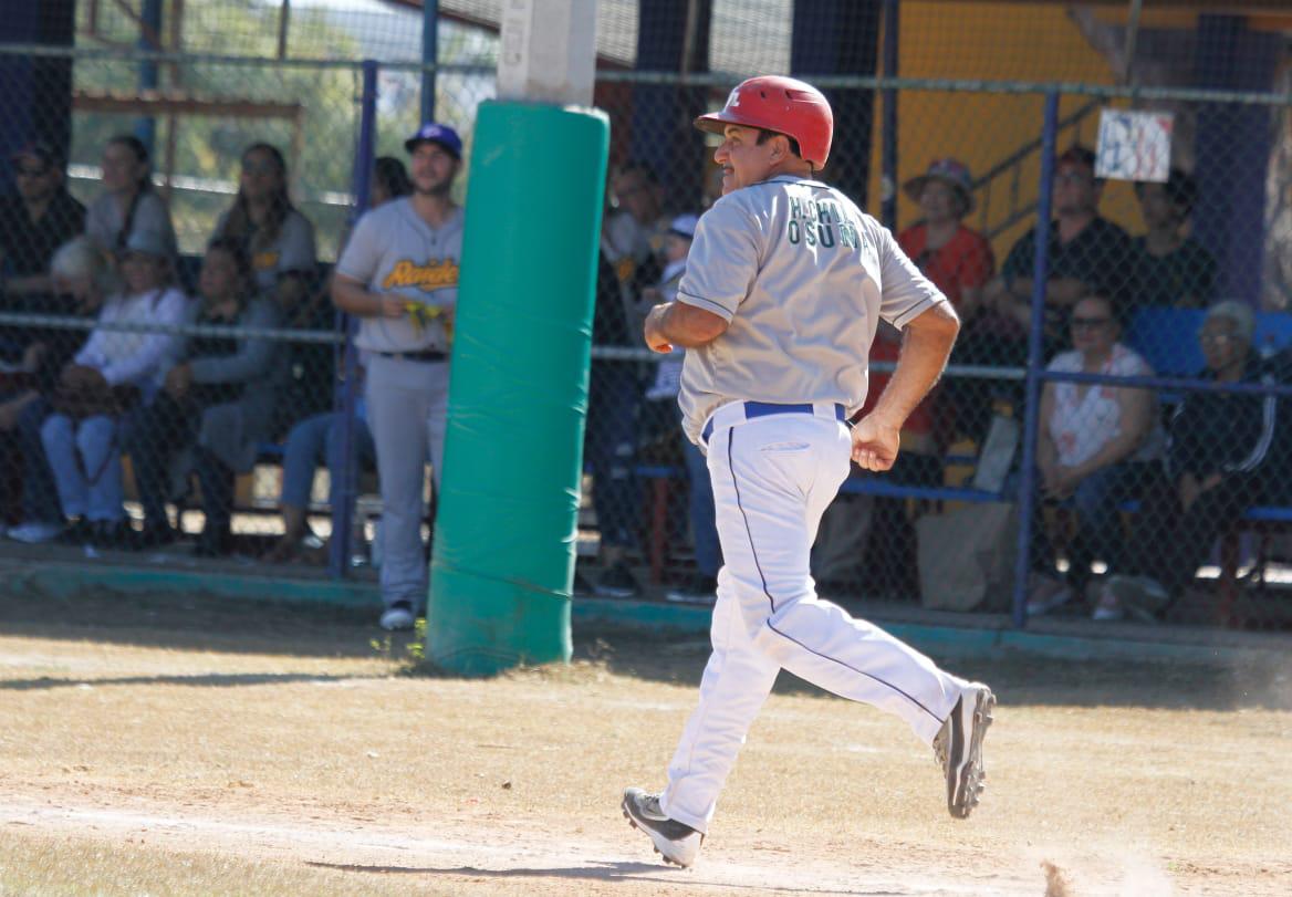 $!Recuerdan a Jesús Flores en partido amistoso de beisbol de ex Raiders