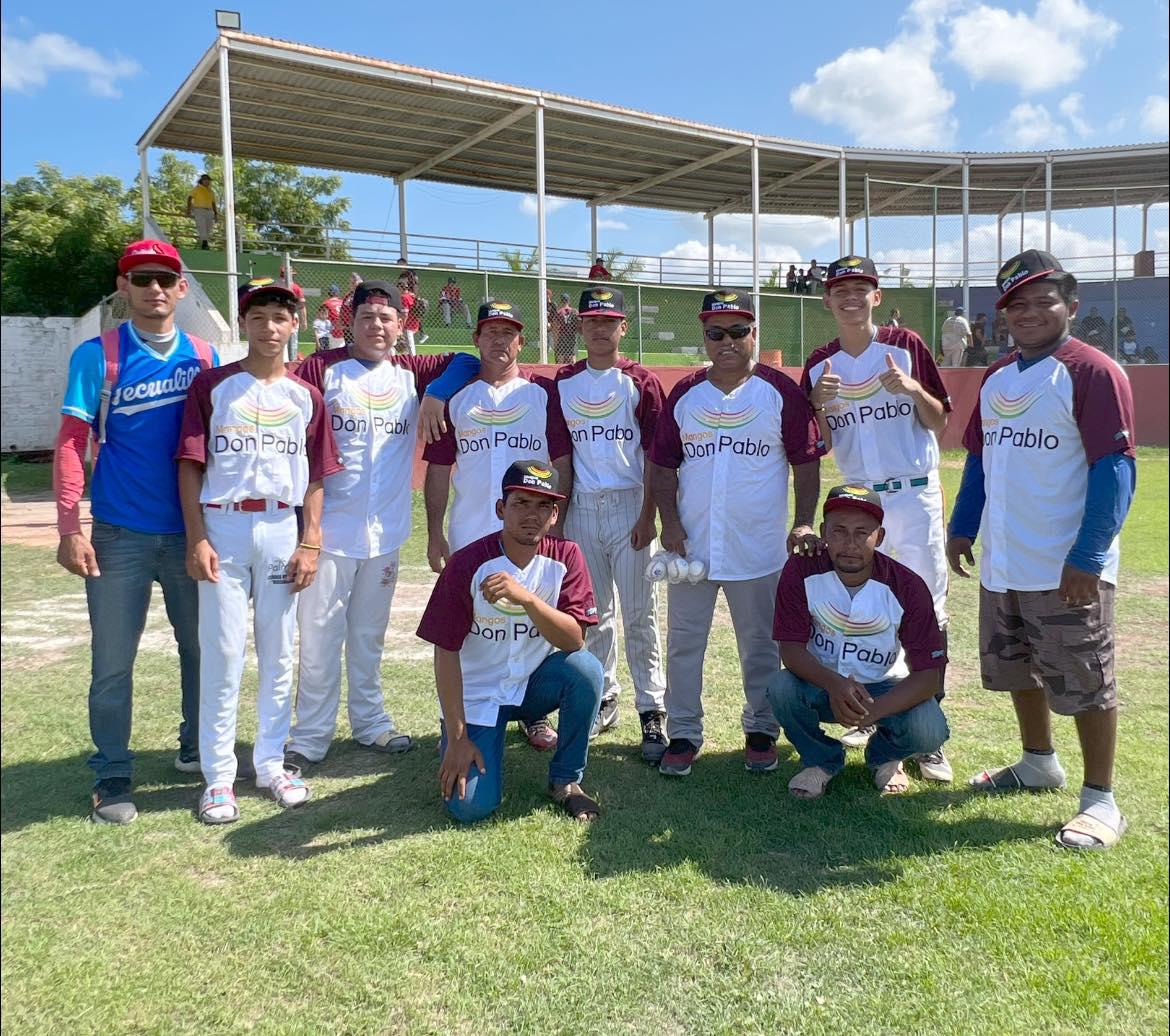 $!Inaugura Alcaldesa Liga de Béisbol Tercera Fuerza ‘Rafael Palomares Rodríguez’, en Escuinapa