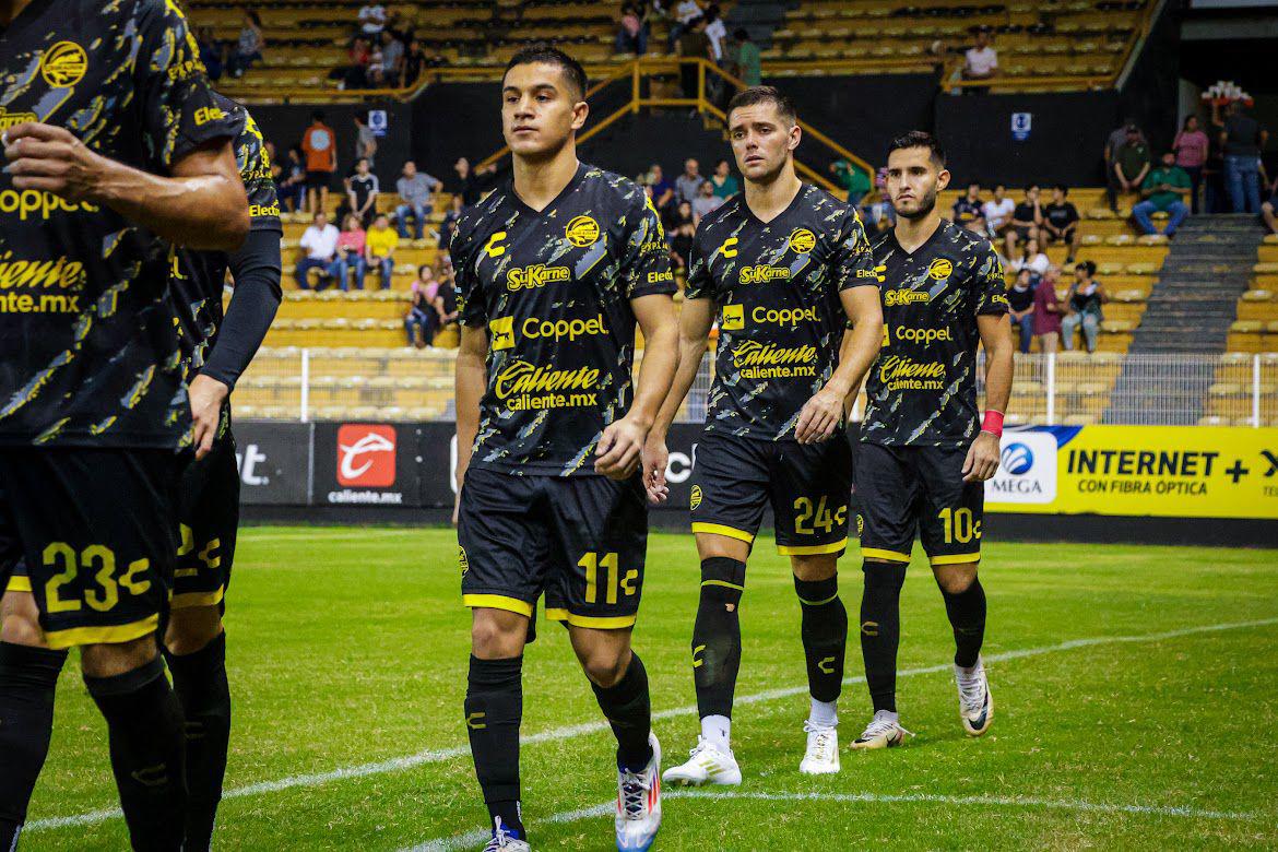 $!Dorados de Sinaloa con la victoria en la mira ante Correcaminos