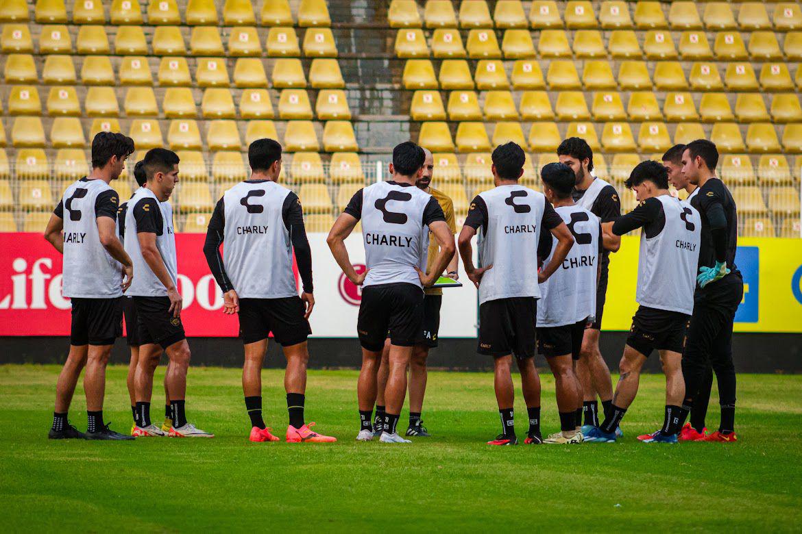 $!Dorados de Sinaloa con la victoria en la mira ante Correcaminos