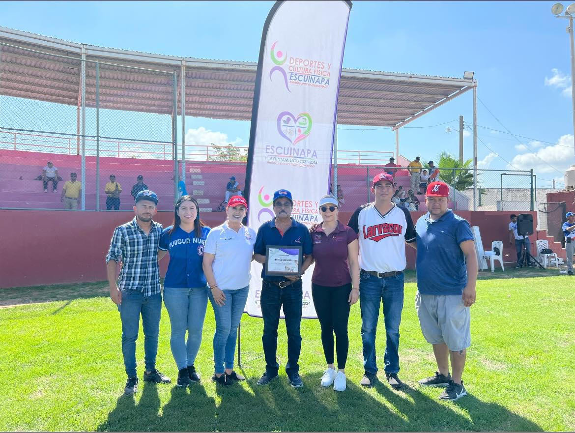 $!Inaugura Alcaldesa Liga de Béisbol Tercera Fuerza ‘Rafael Palomares Rodríguez’, en Escuinapa