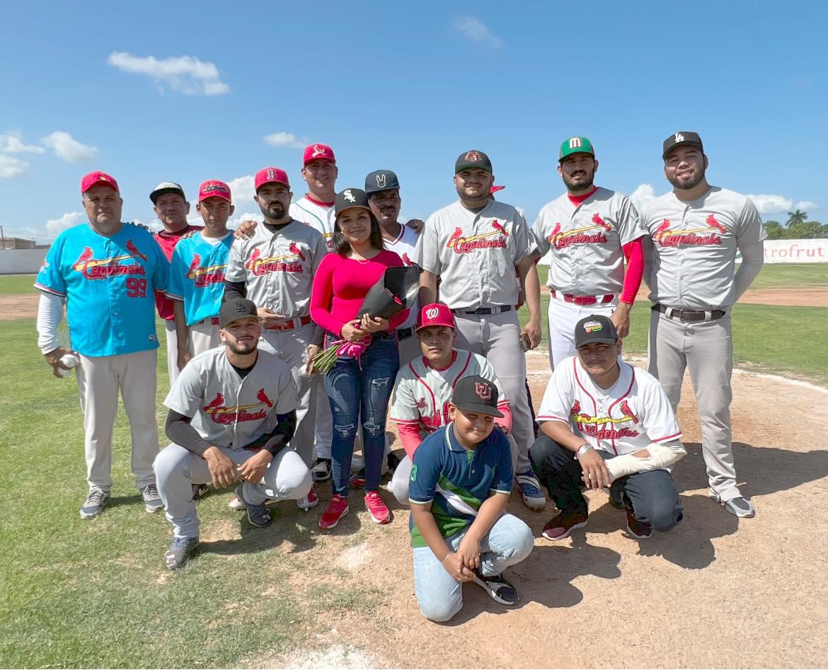 $!Inaugura Alcaldesa Liga de Béisbol Tercera Fuerza ‘Rafael Palomares Rodríguez’, en Escuinapa