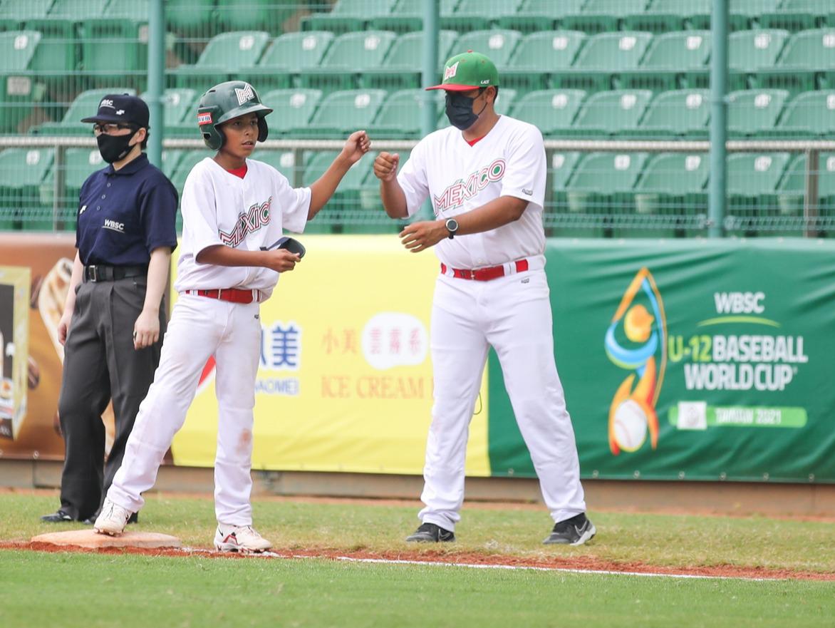 $!Mazatleco Alfredo Magaña aporta en paliza de México a Sudáfrica en Mundial Sub 12