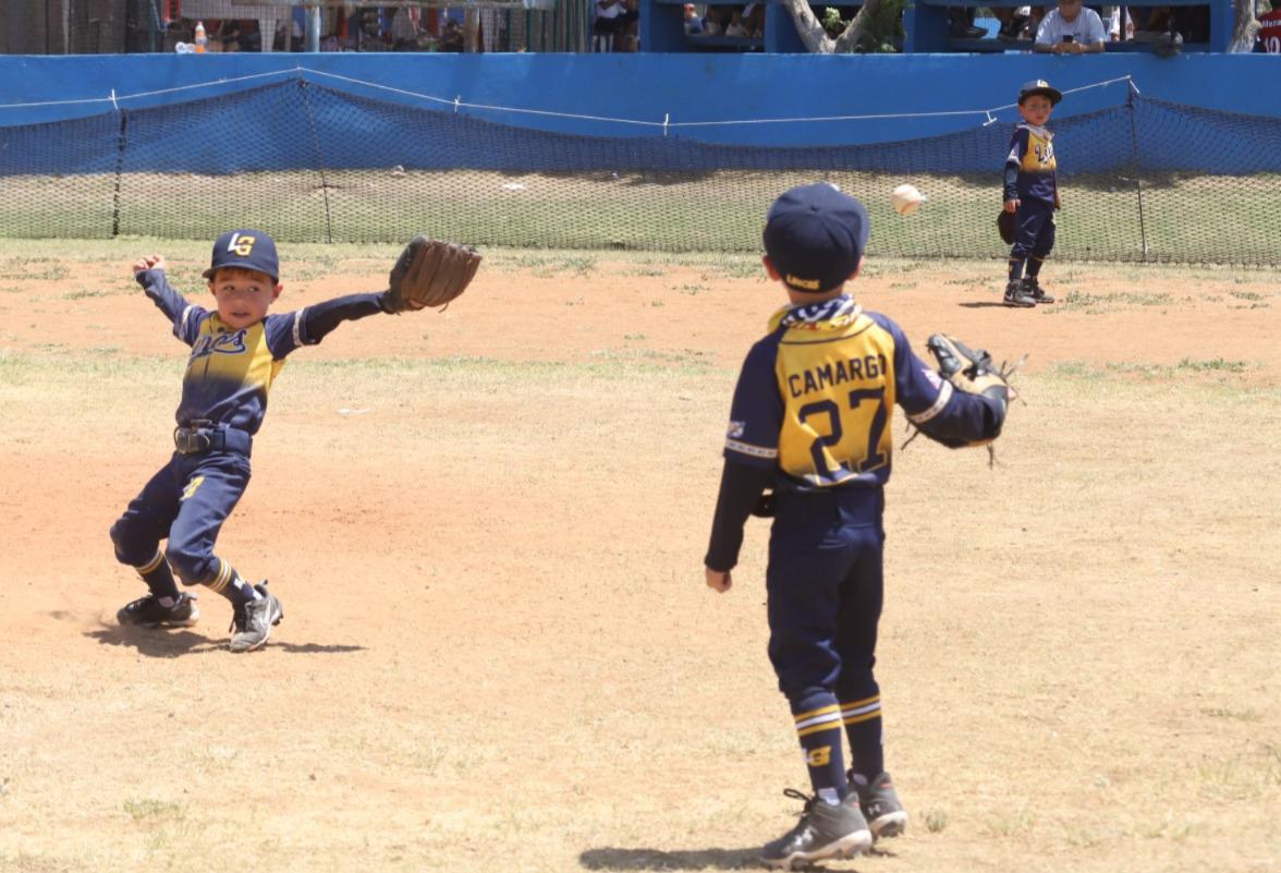 $!Liga Muralla saca la casta por Mazatlán en el Nacional Pañalitos